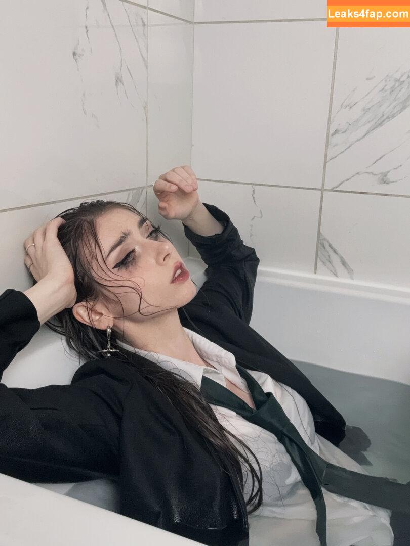 Duckie.Cos / Lexi / darlingducky / duckie_cos leaked photo photo #0527