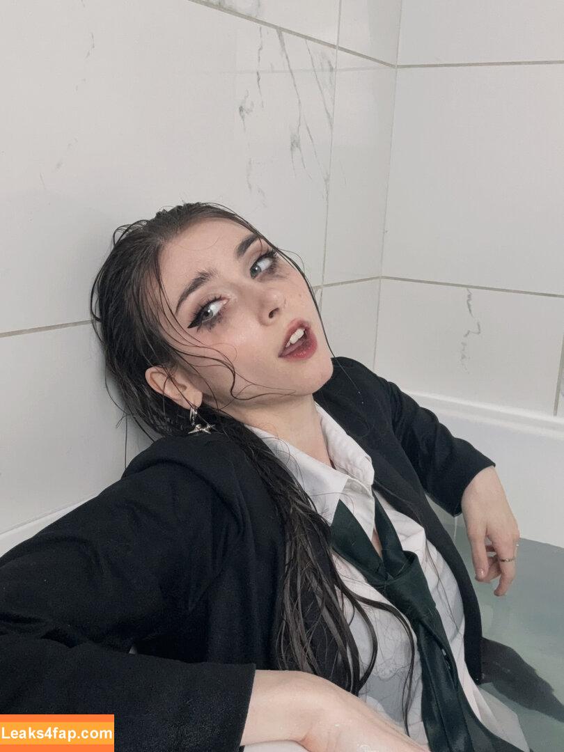 Duckie.Cos / Lexi / darlingducky / duckie_cos leaked photo photo #0530