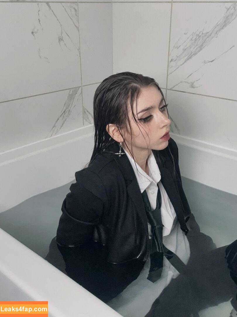 Duckie.Cos / Lexi / darlingducky / duckie_cos leaked photo photo #0535