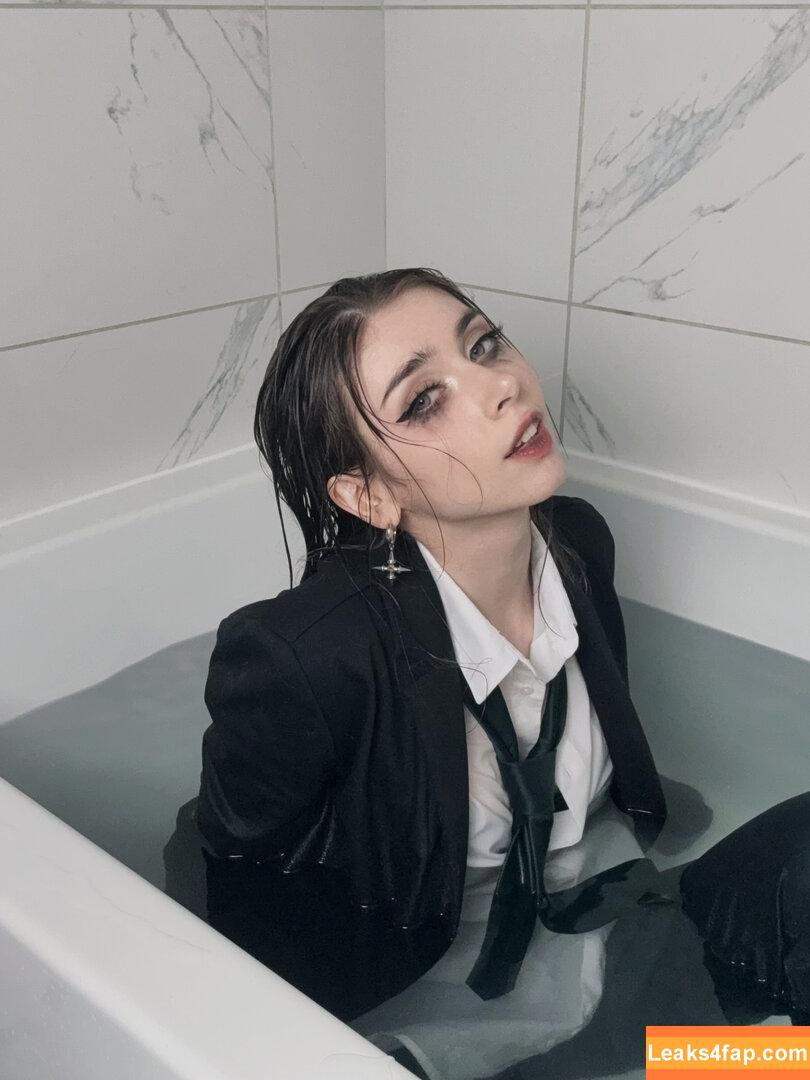 Duckie.Cos / Lexi / darlingducky / duckie_cos leaked photo photo #0536