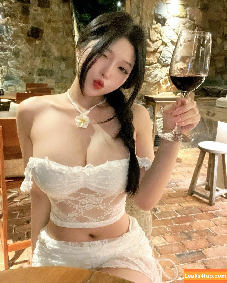 Duyenn Hipp / duyenn.hipp leaked photo photo #0262