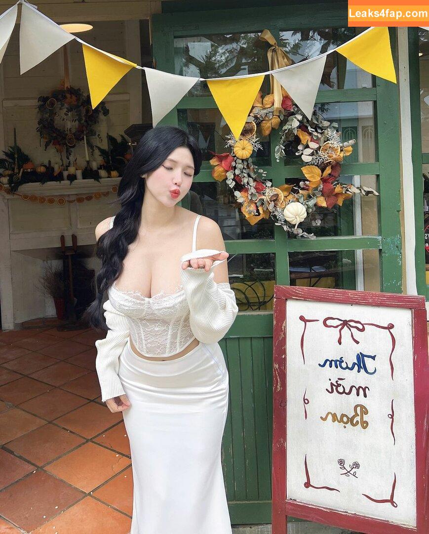 Duyenn Hipp / duyenn.hipp leaked photo photo #0306