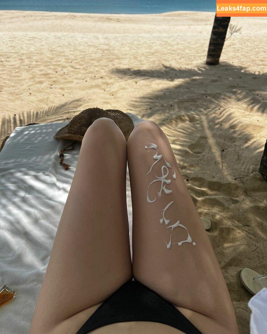 Duyenn Hipp / duyenn.hipp leaked photo photo #0339