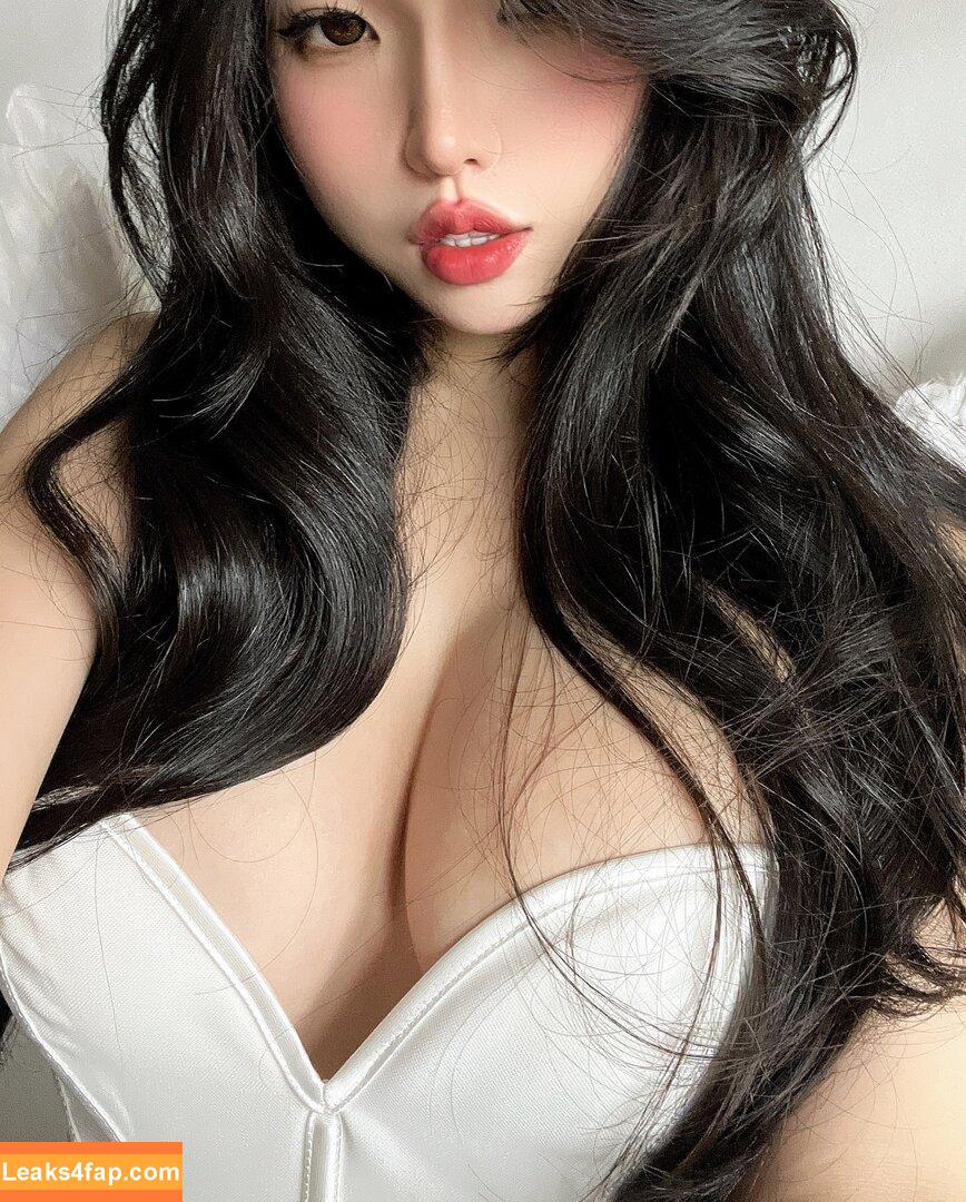 Duyenn Hipp / duyenn.hipp leaked photo photo #0361