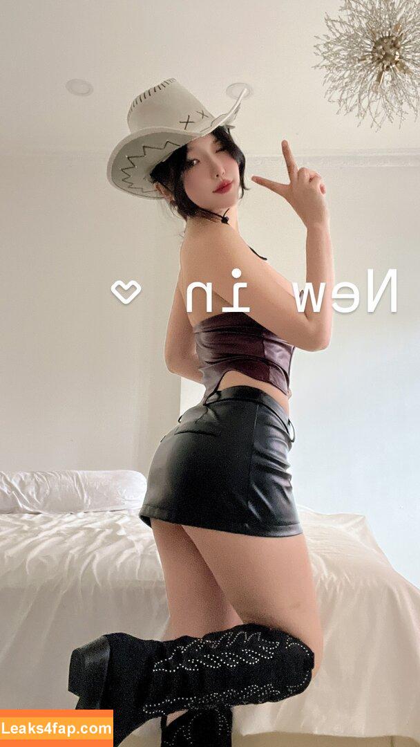 Duyenn Hipp / duyenn.hipp leaked photo photo #0362