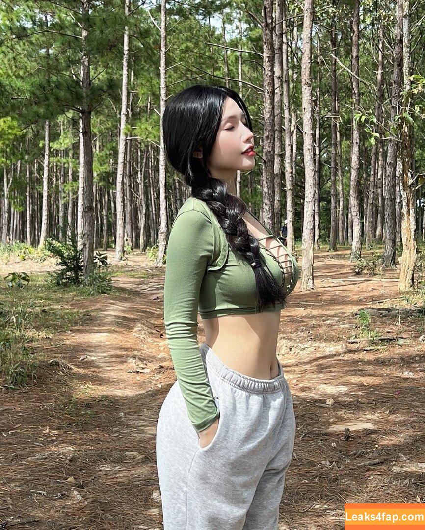 Duyenn Hipp / duyenn.hipp leaked photo photo #0444