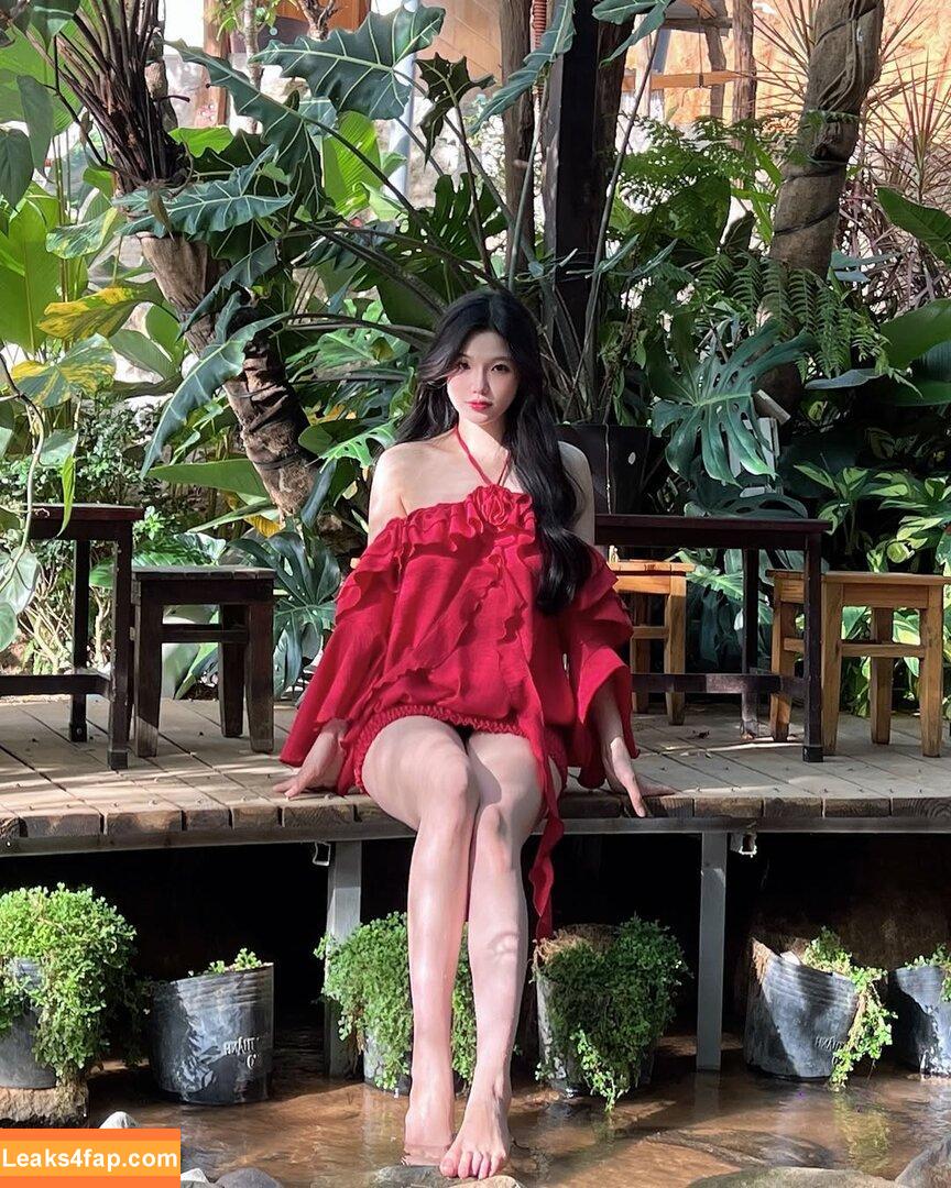 Duyenn Hipp / duyenn.hipp leaked photo photo #0564