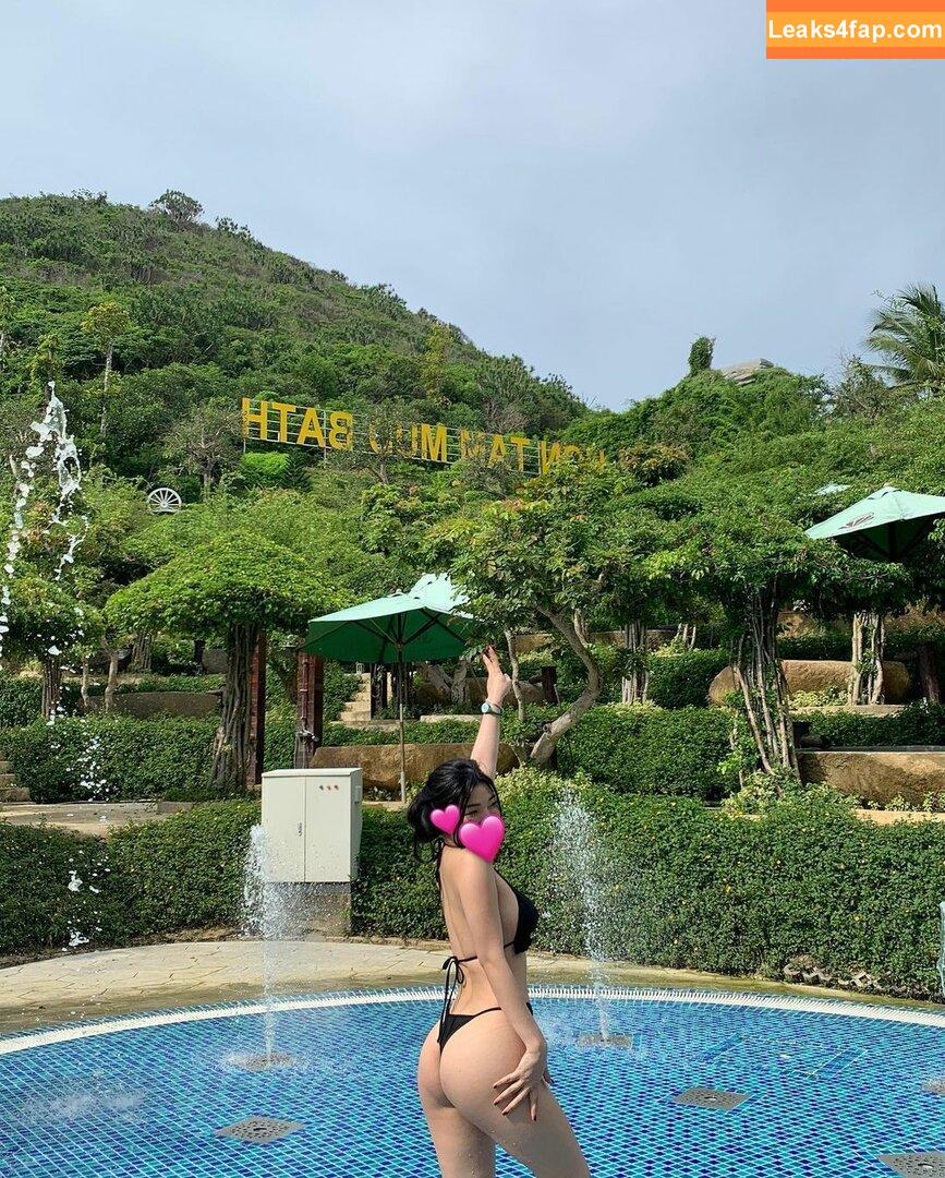 Duyenn Hipp / duyenn.hipp leaked photo photo #0587