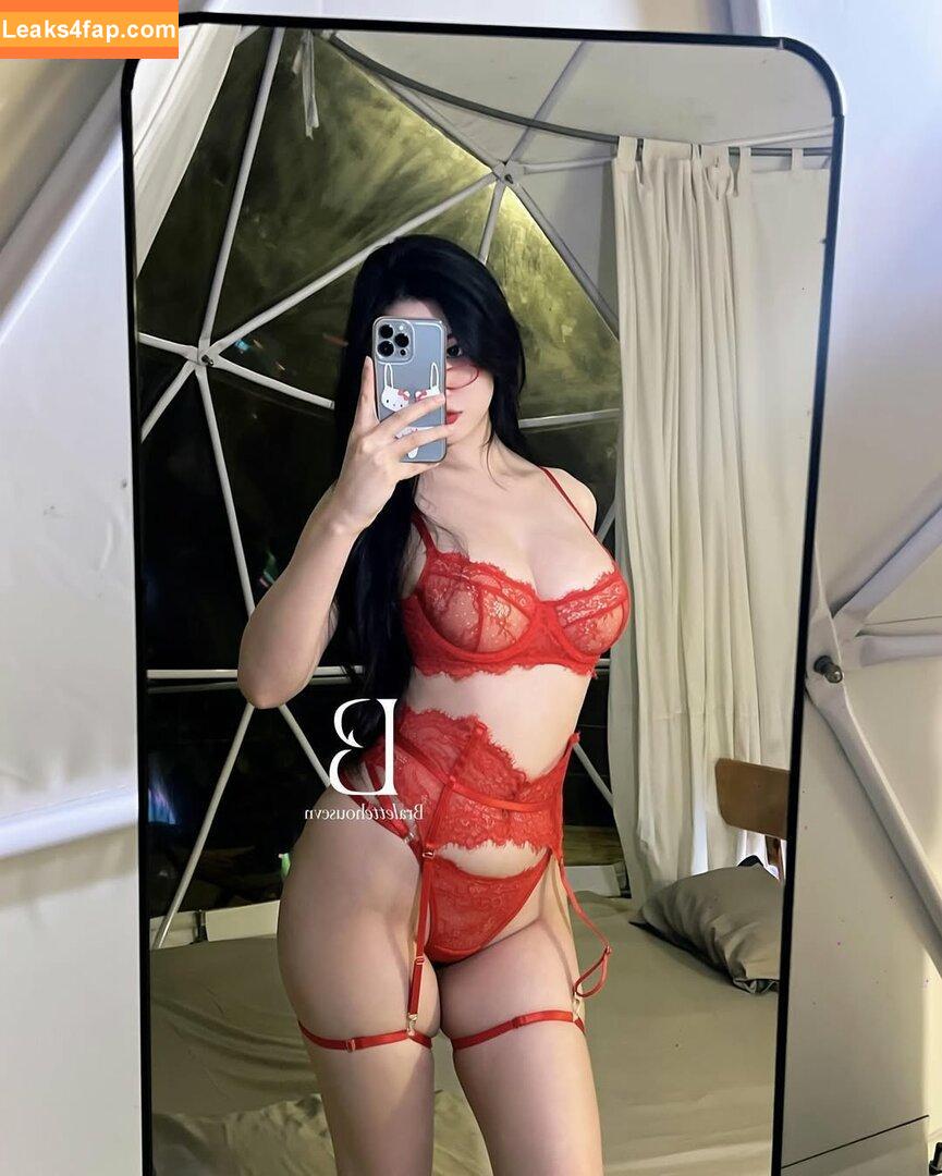 Duyenn Hipp / duyenn.hipp leaked photo photo #0602