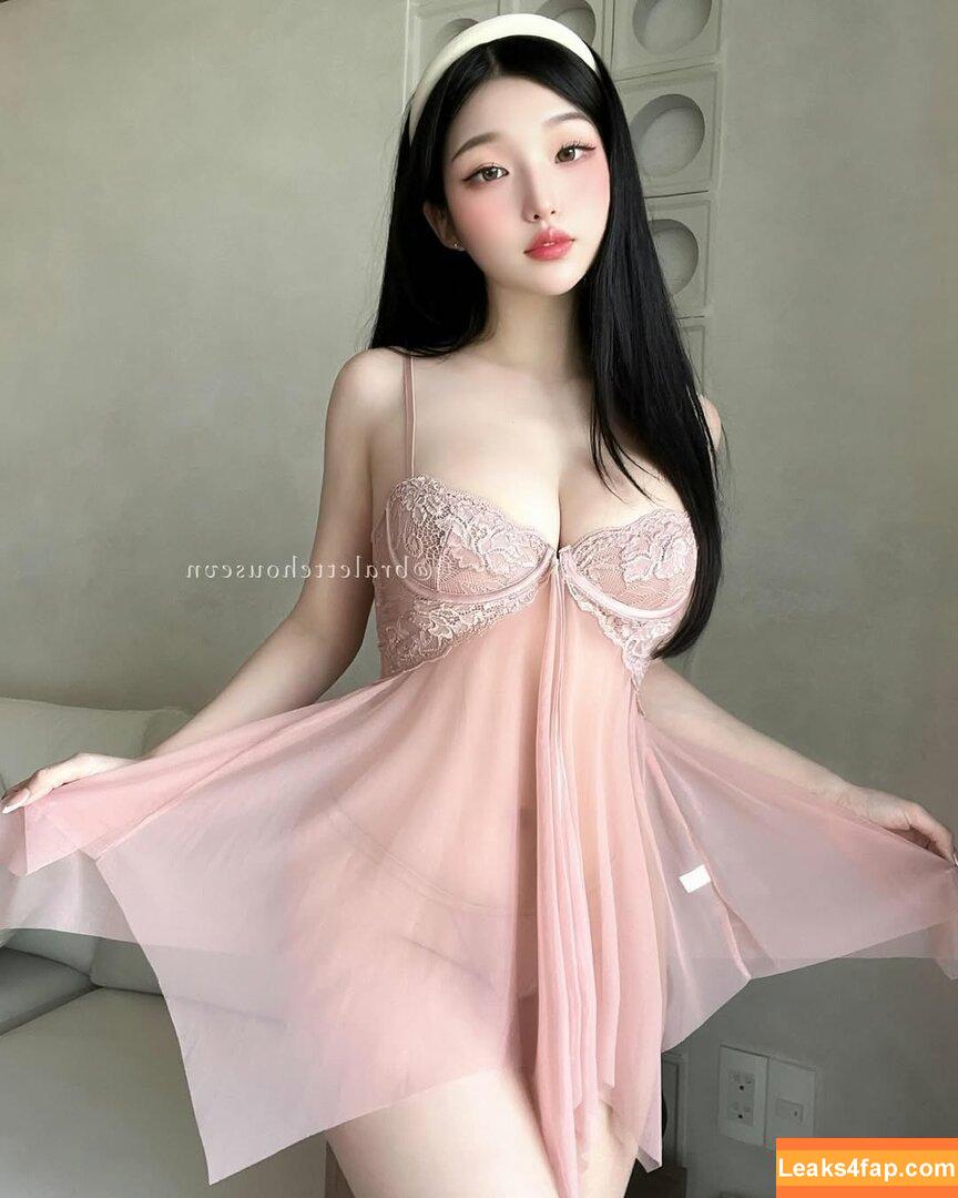 Duyenn Hipp / duyenn.hipp leaked photo photo #0817