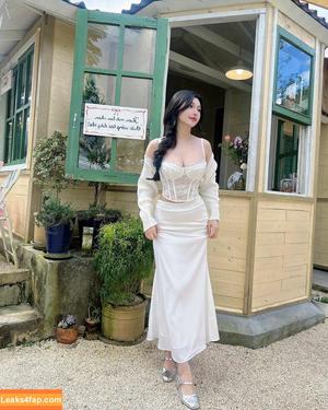 Duyenn Hipp photo #0312