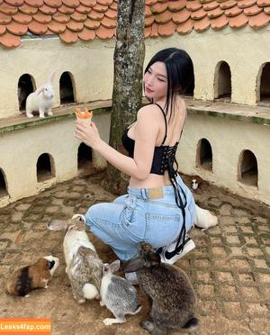 Duyenn Hipp photo #0315