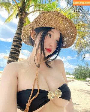 Duyenn Hipp photo #0334