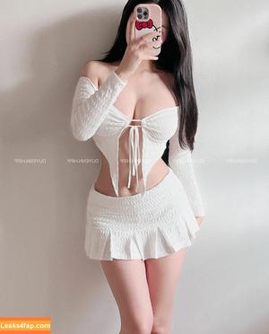 Duyenn Hipp photo #0343