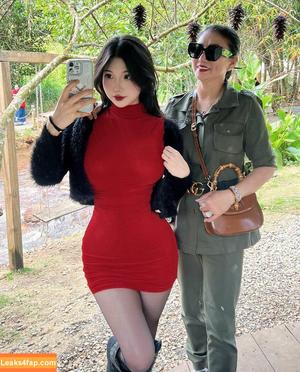 Duyenn Hipp photo #0449