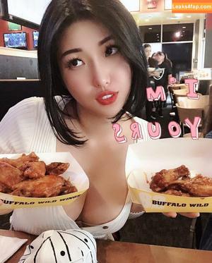 Duyenn Hipp photo #0499