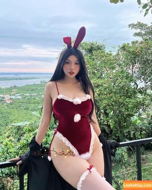 Duyenn Hipp photo #0539