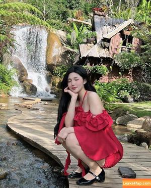 Duyenn Hipp photo #0573