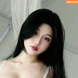 Duyenn Hipp photo #0654