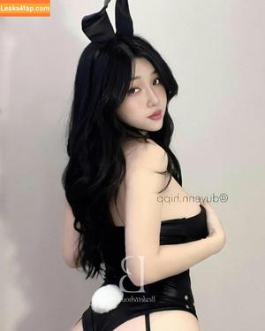 Duyenn Hipp photo #0664