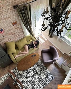 Duyenn Hipp photo #0707