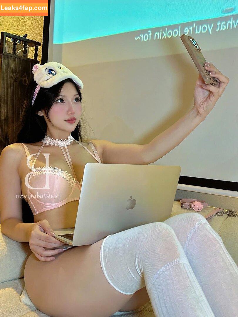 Duyenn Hipp / duyenn.hipp leaked photo photo #1339