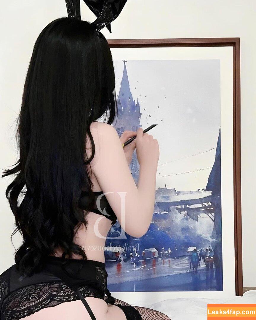 Duyenn Hipp / duyenn.hipp слитое фото фото #1358