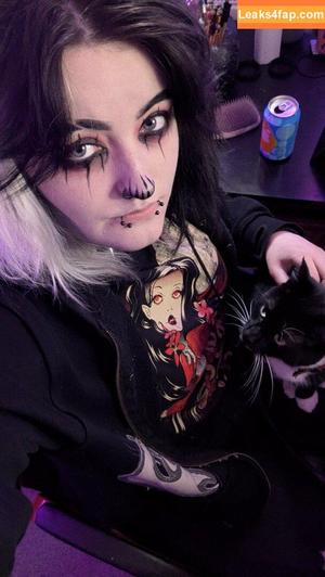 Easygoinggoth photo #0034