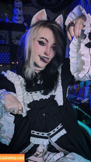 Easygoinggoth photo #0035