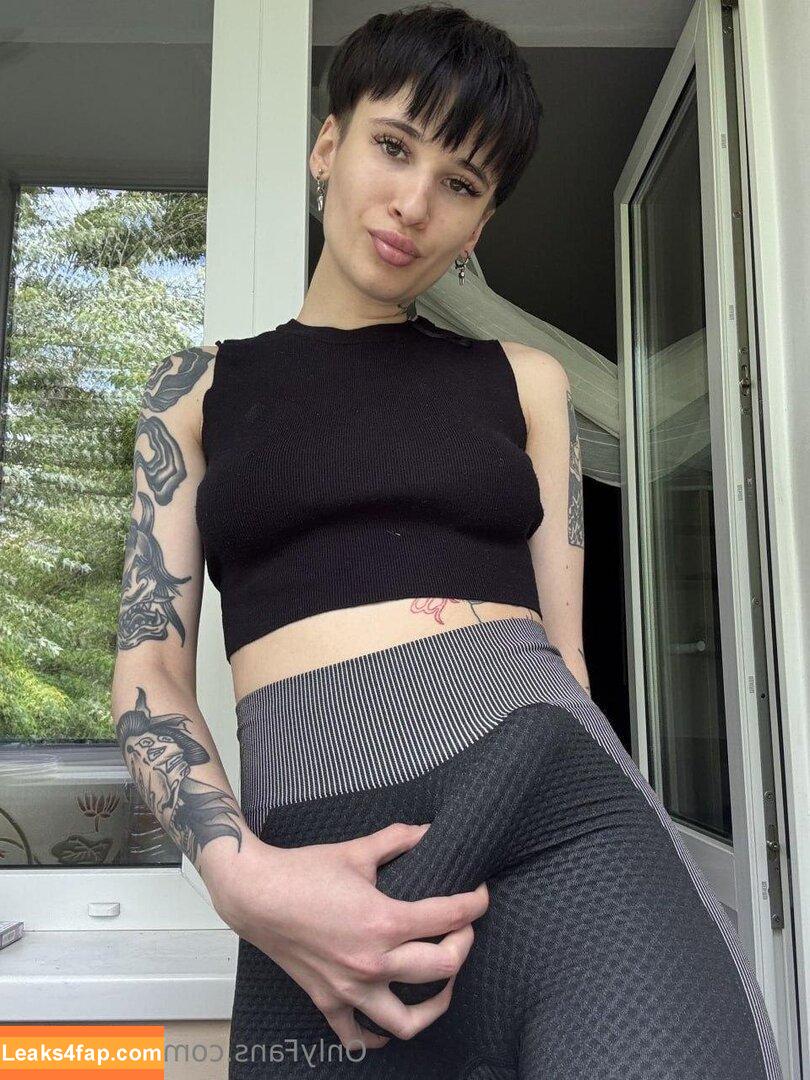 ebo_baby /  leaked photo photo #0157