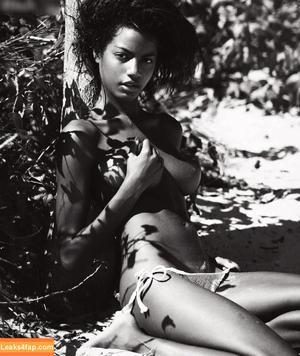 Ebonee Davis photo #0010