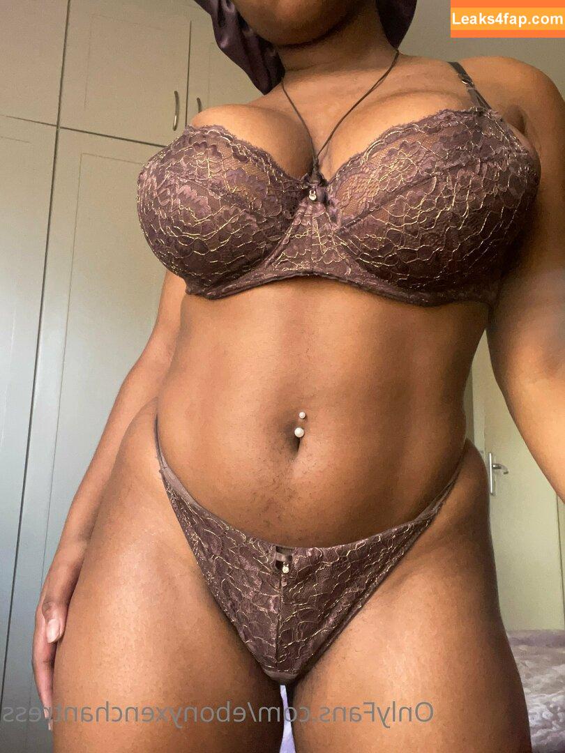 ebonyxenchantress /  leaked photo photo #0001