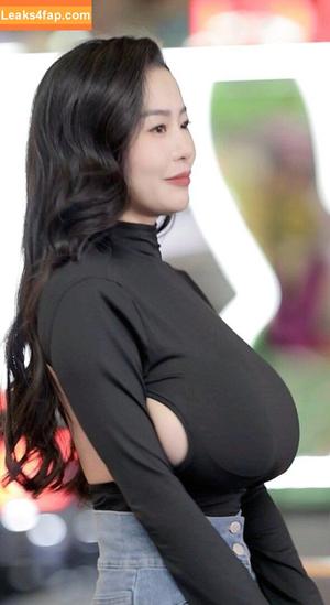 Echo Yue photo #0195