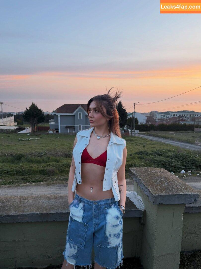 EdaMilka / Eda Eryurt / eda.eryurt leaked photo photo #0006