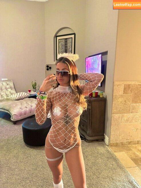 EDM_Nurse / bellaslaysxo / edm_nurse2 / izabella318 leaked photo photo #0013