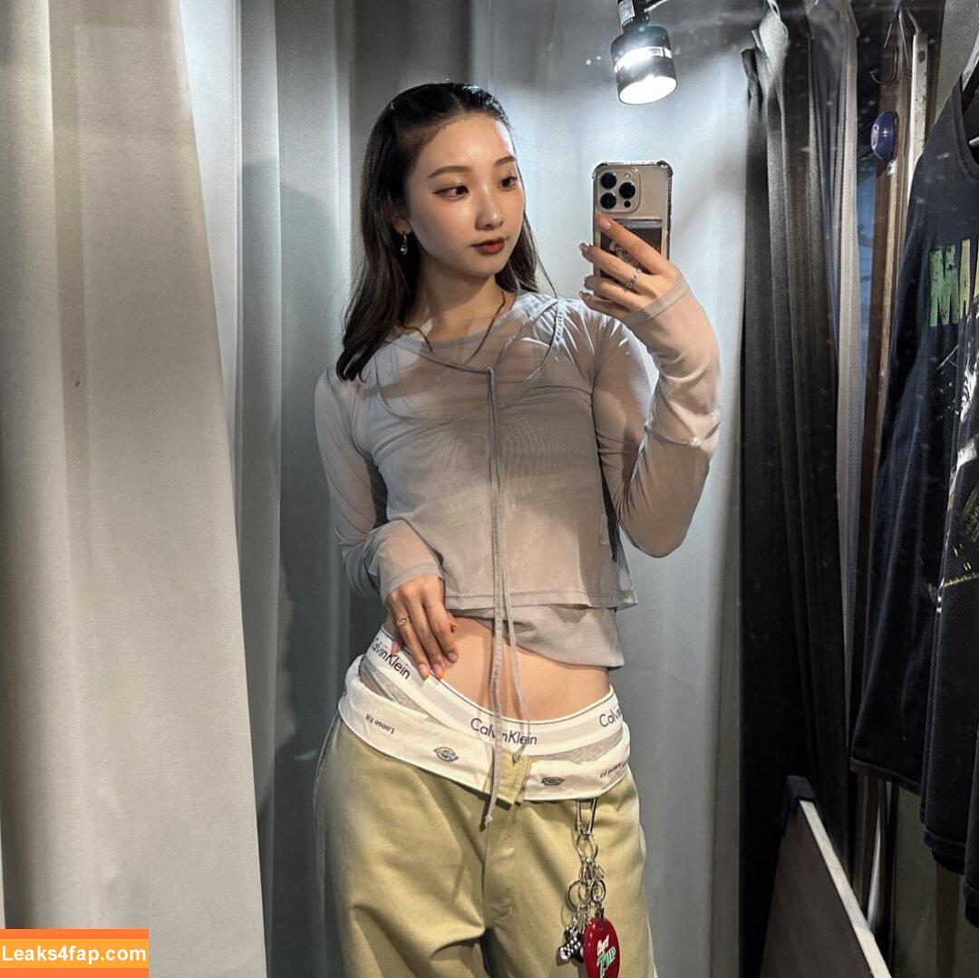 ee.mimi_170.0 /  leaked photo photo #0001