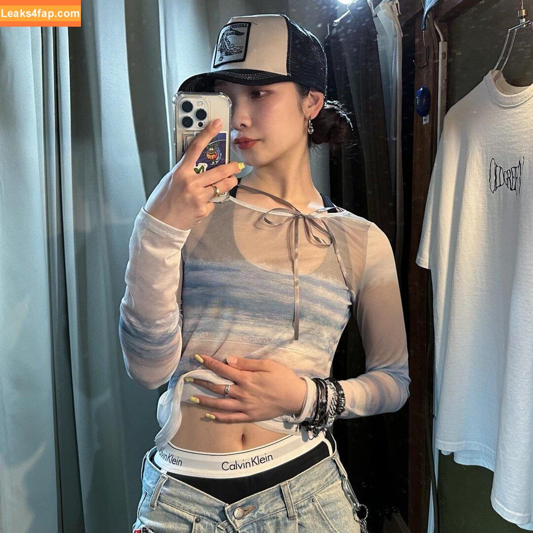 ee.mimi_170.0 /  leaked photo photo #0003