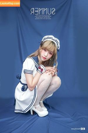 eeelyeee photo #0054