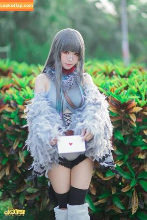 eeelyeee photo #0066