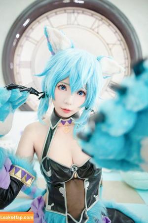 eeelyeee photo #0094