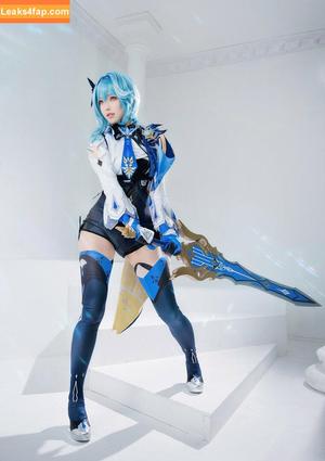 eeelyeee photo #0144