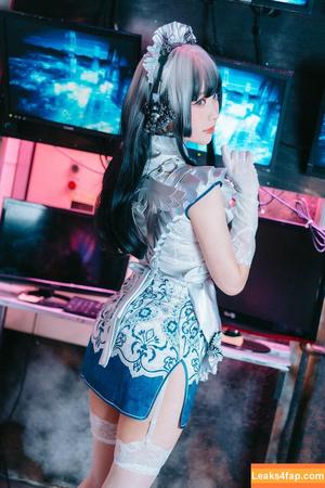 eeelyeee photo #0328