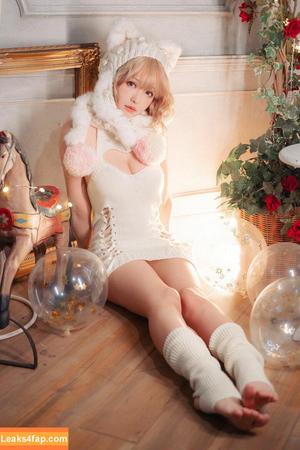 eeelyeee photo #0432