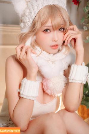 eeelyeee photo #0437