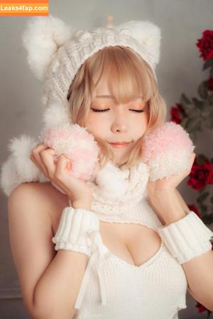 eeelyeee photo #0442