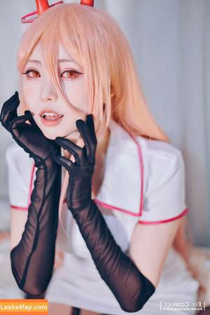 eeelyeee photo #0550