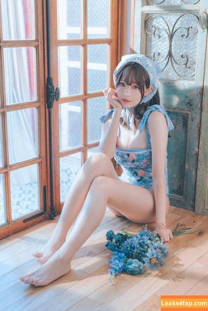 eeelyeee photo #0590