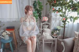 eeelyeee photo #0607