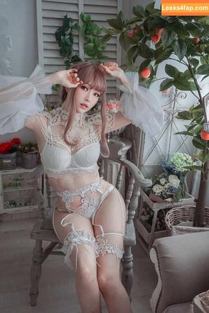 eeelyeee photo #0608