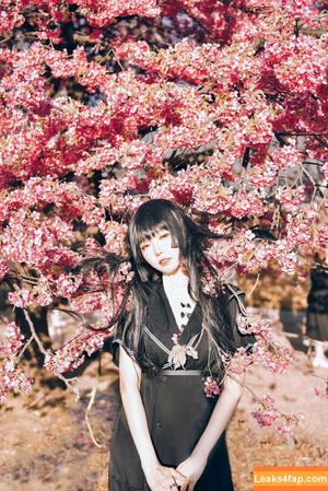 eeelyeee photo #0797